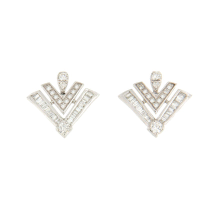 Rosehip earrings in 18k white gold with diamonds and baguettes