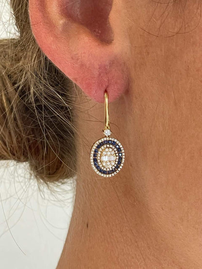 Pendientes LUCUMA largos en oro amarillo de 18 ktes zafiros y diamantes