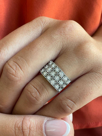Anillo PASSAU alianzas en oro blanco 18 ktes con brillantes.