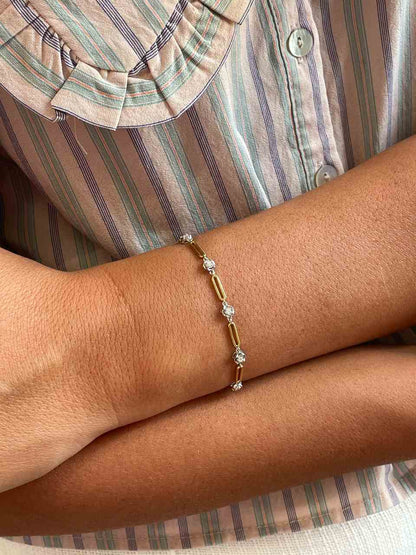 Pulsera ARONIA en oro blanco y amarillo de 18 ktes con brillantes