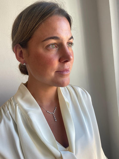 Gargantilla LIBERIA con chorrera tipo riviere de brillantes en oro blanco 18 ktes