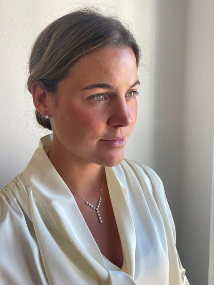 Gargantilla LIBERIA con chorrera tipo riviere de brillantes en oro blanco 18 ktes