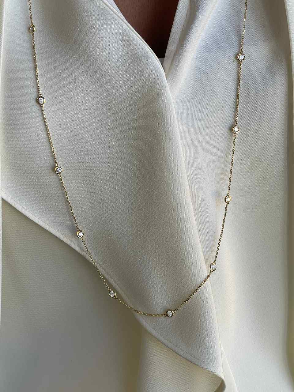 GUINEA long chain with brilliant-cut diamond settings in 18k yellow gold
