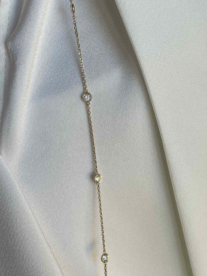 GUINEA long chain with brilliant-cut diamond settings in 18k yellow gold