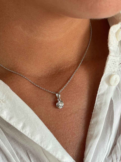 ALGUER pendant, 18k white gold charm with brilliant illusion view.