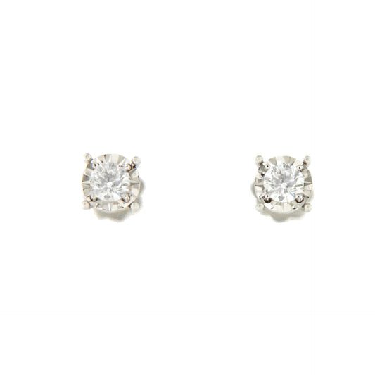 GUANA stud earrings with diamond studs and claw setting in 18k white gold.