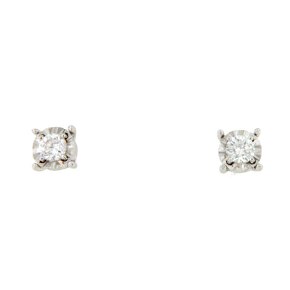 GUANA stud earrings with diamond studs and claw setting in 18k white gold.