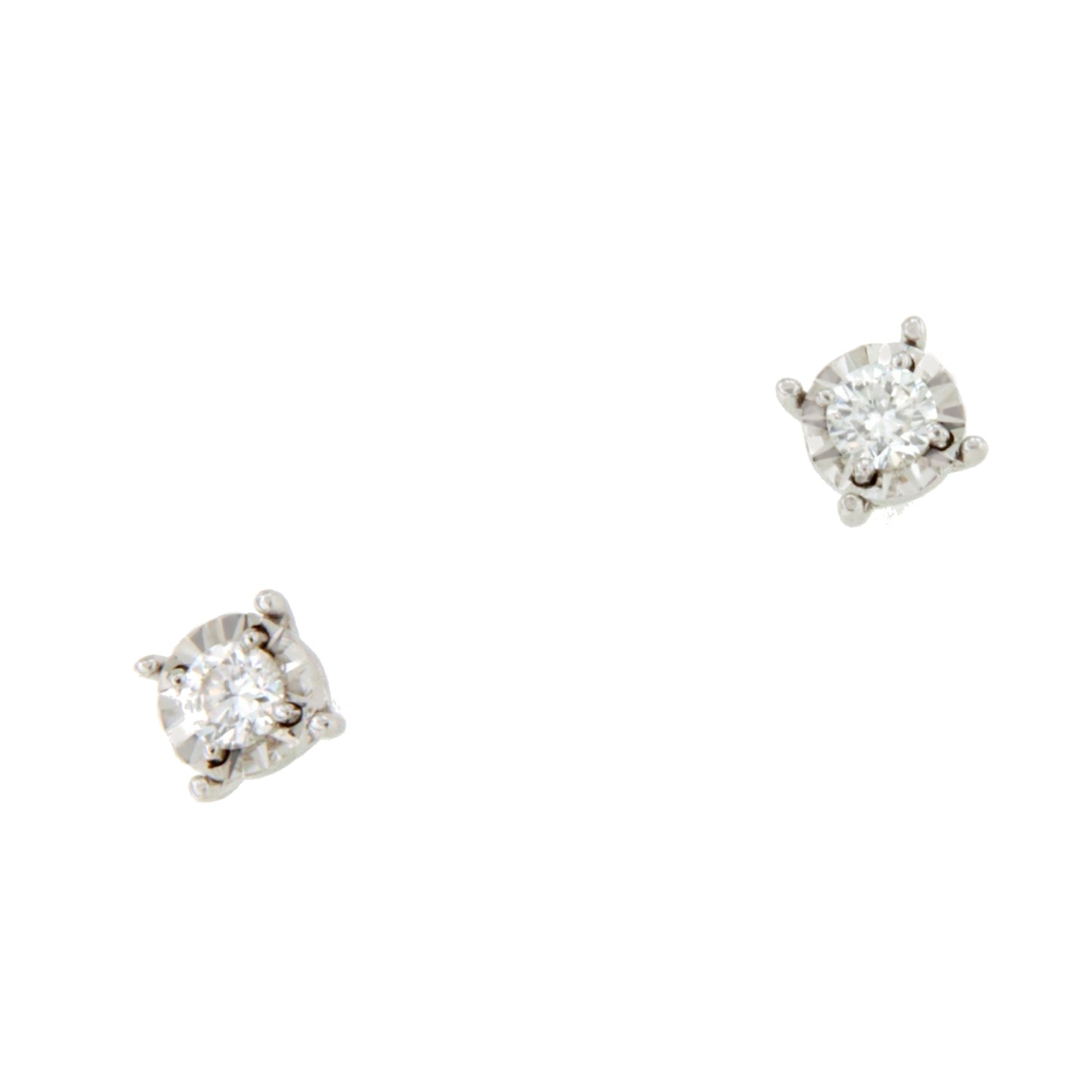 GUANA stud earrings with diamond studs and claw setting in 18k white gold.