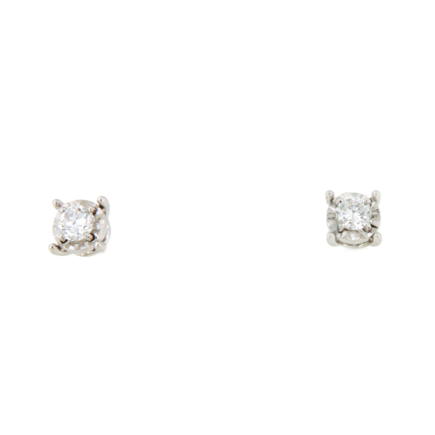 GUANA stud earrings with diamond studs and claw setting in 18k white gold.