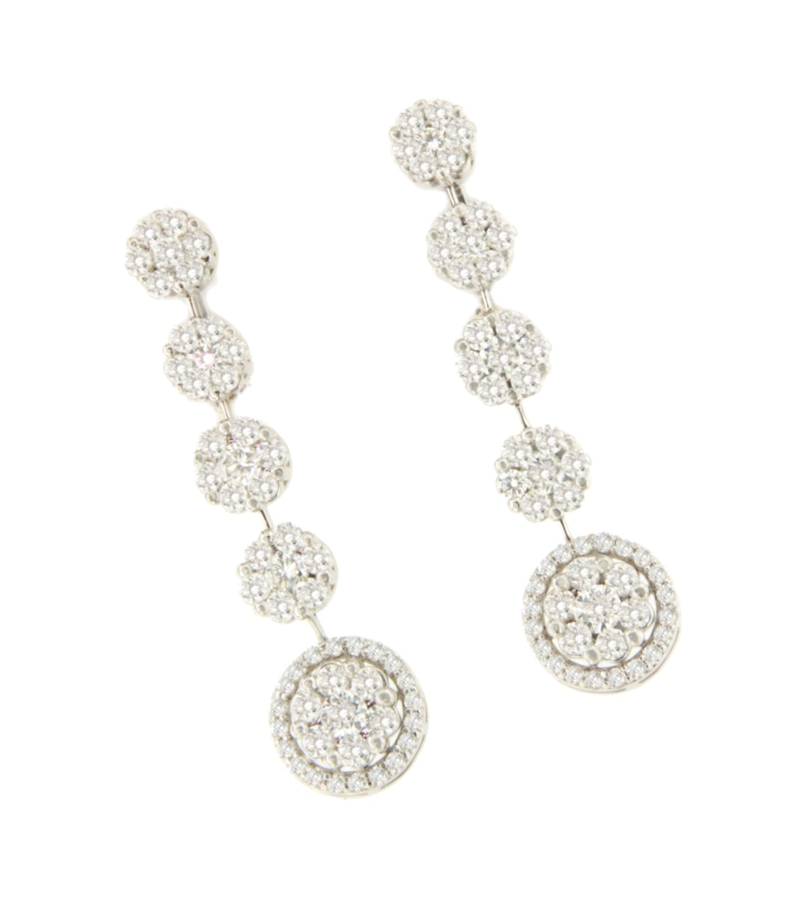 Pendiente KIMBERLEY largo oro blanco de 18 ktes con rosetas de brillantes.