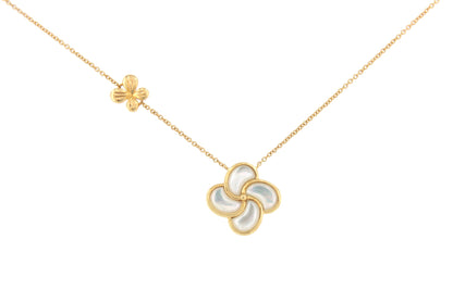 LUCERNA choker, flower pendant with mother-of-pearl in 18k yellow gold