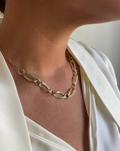 DAKOTA gargantilla eslabones barbados en oro amarillo 18 ktes.