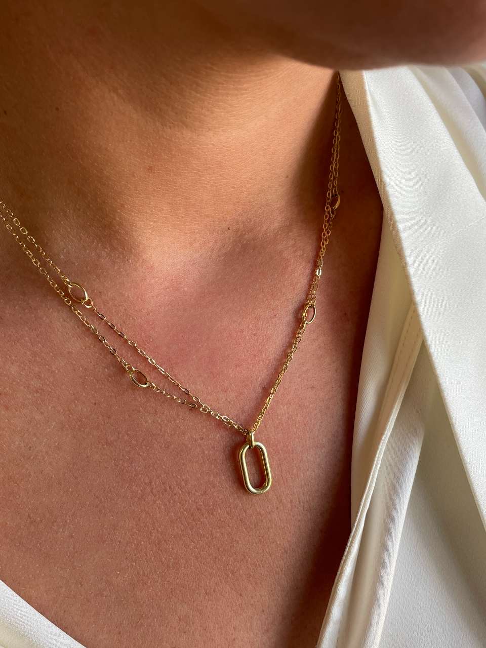 DILEK choker in 18-karat yellow gold with engraving plate