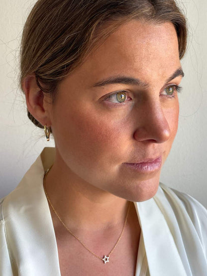 LAGES choker pendant and chain in 18k yellow gold with cubic zirconia