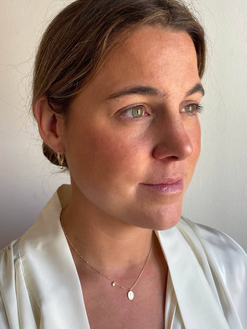 Gargantilla OREGON medalla Milagrosa con circonita en oro amarillo 18 ktes