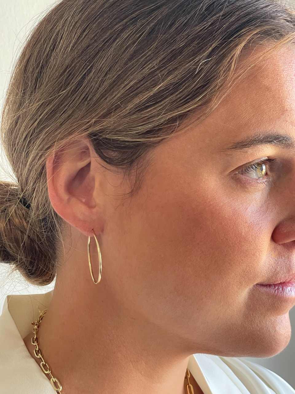 EREMITA earring, plain hoop in 18k yellow gold
