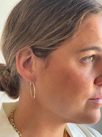 EREMITA earring, plain hoop in 18k yellow gold