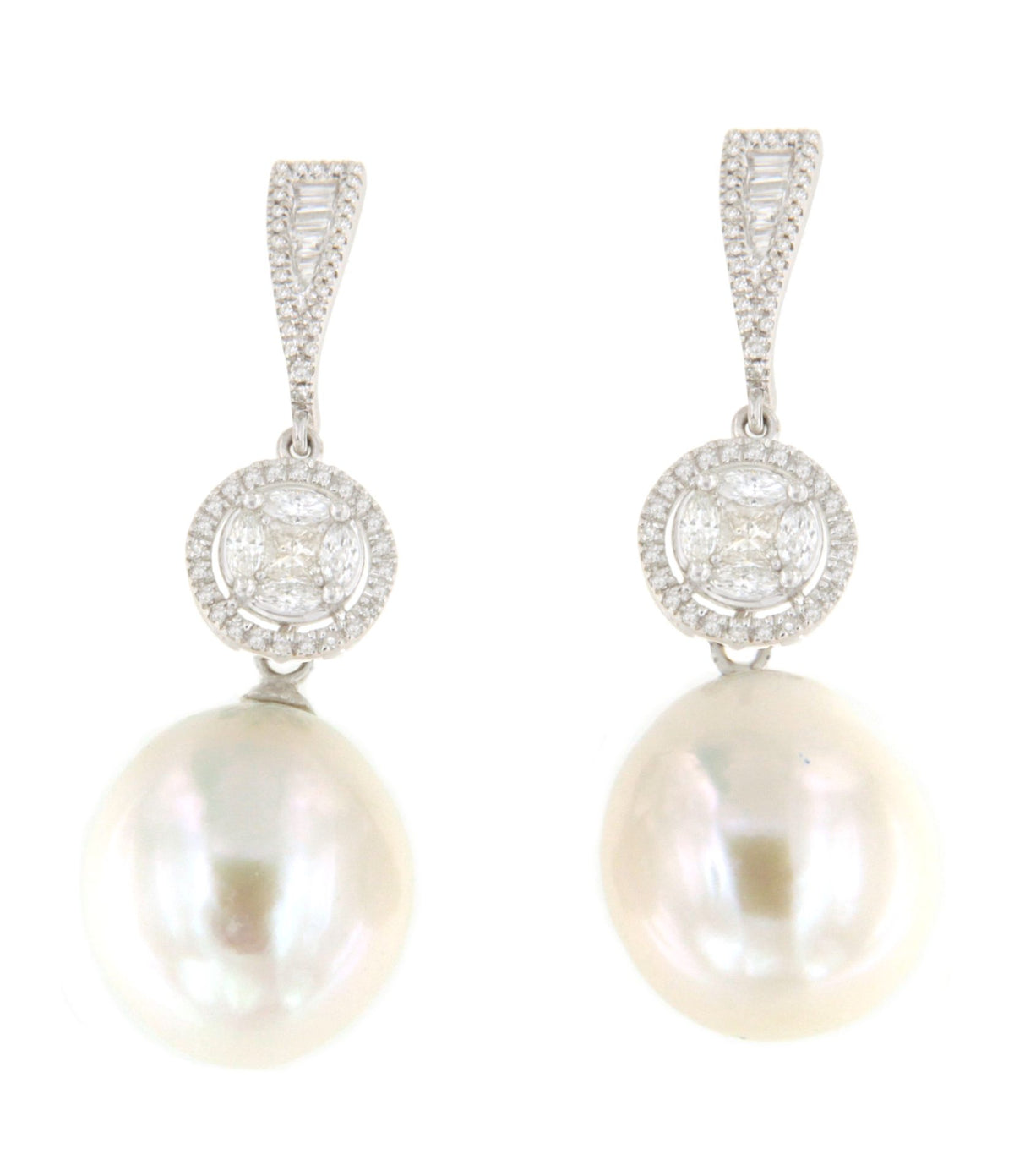 Pendiente VIBO desmontables de oro blanco 18 ktes con brillantes.