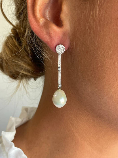 Pendientes ROUTAN desmontable roseta de brillantes en oro blanco 18 ktes.