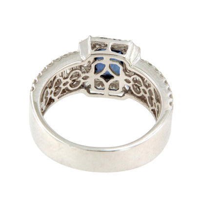 Anillo NEREIDA en oro blanco 18 ktes con zafiros y brillantes.