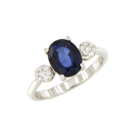 Anillo NOIA de zafiro con brillantes en oro blanco 18 ktes.