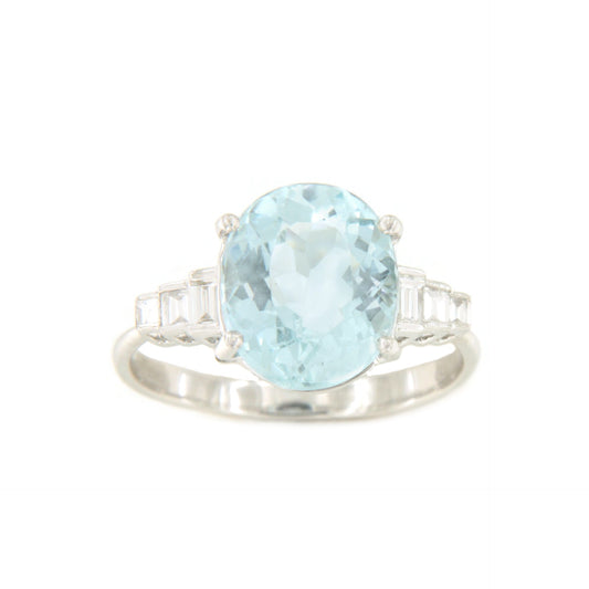Anillo SORVA oval de aguamarina y baguettes en oro blanco 18 ktes