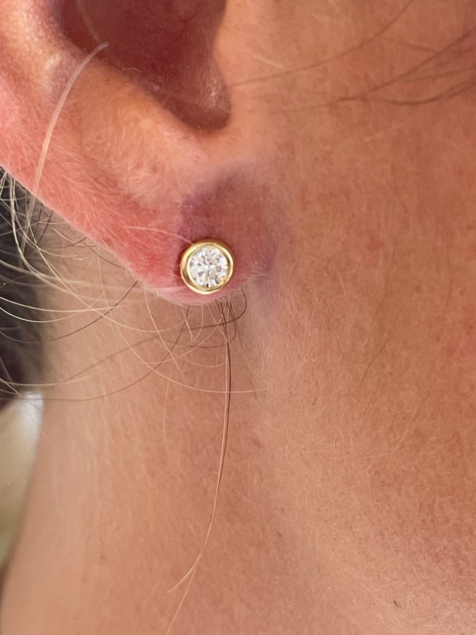 NEVERS detachable stud earrings in 18k yellow gold