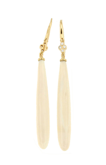 Pendientes largos SOLERA lagrimas huesos en oro amarillo de 18 kts y brillantes.