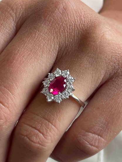 Anillo GALES roseta rubí/ zafiro y brillantes oro blanco de 18 ktes