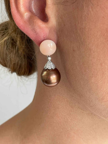 Pendientes MAESTRANZA desmontables de coral piel de ángel en oro amarillo de 18 kts