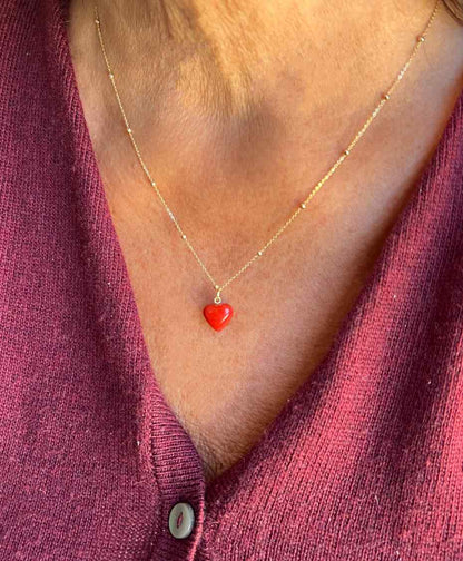 Colgante CUORE, corazón de oro de 18 kilates y corales