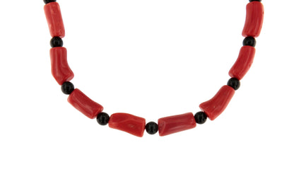 Bamboo choker with coral branches and 18k gold clasps