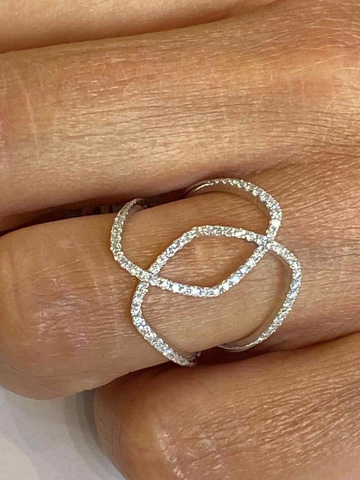 ATLANTES, anillo de oro blanco con diamantes - Roman Joyero