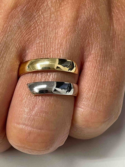 PIRAYET anillo cruzado en oro amarillo de 18 kilates	 ligero - Roman Joyero