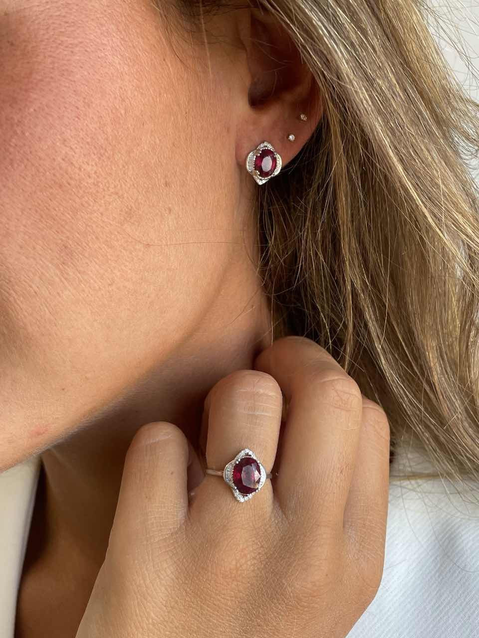 BALABAN pendientes Rubies en oro blanco baguettes y brillantes