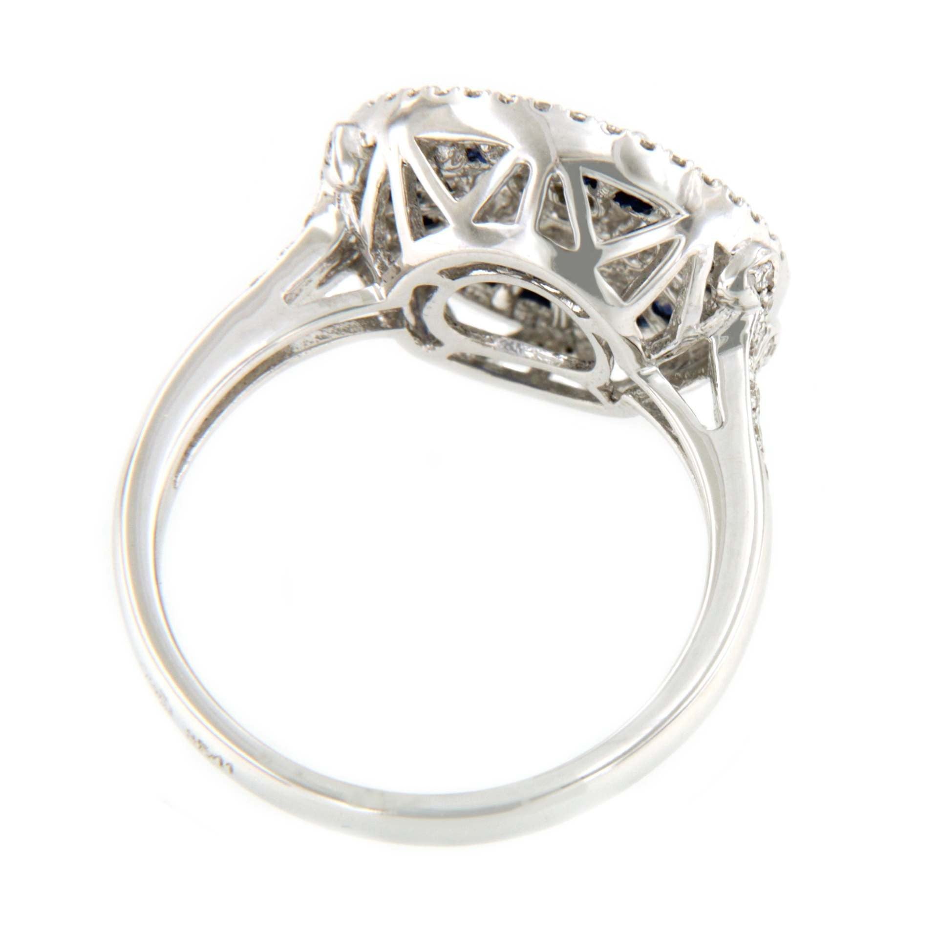 BROLY anillo forma redonda en oro blanco brillantes y zafiros - Roman Joyero