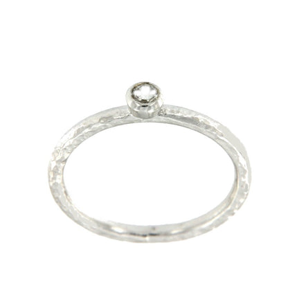 APTENIA, anillo de plata rodiada con circonitas. - Roman Joyero