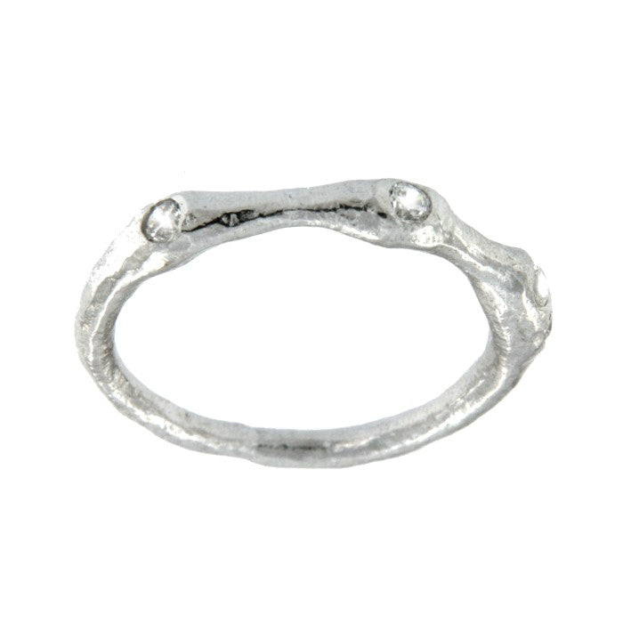 CORIANDRO, anillo de plata rodiada con circonitas. - Roman Joyero