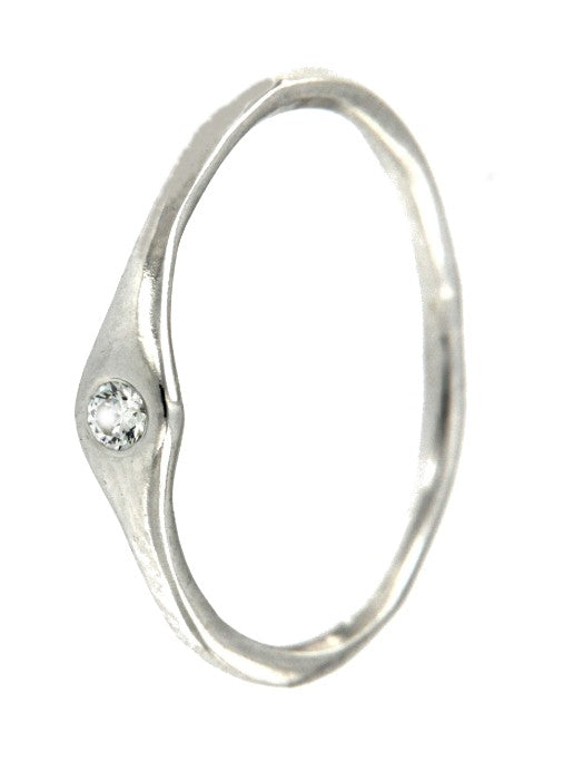 ESCALONIA, anillo de plata rodiada con circonita. - Roman Joyero