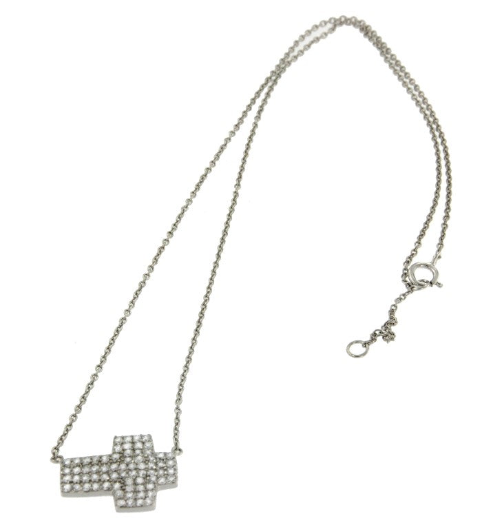 ZEUS, collar de plata rodiada con cruz ancha con circonitas. - Roman Joyero